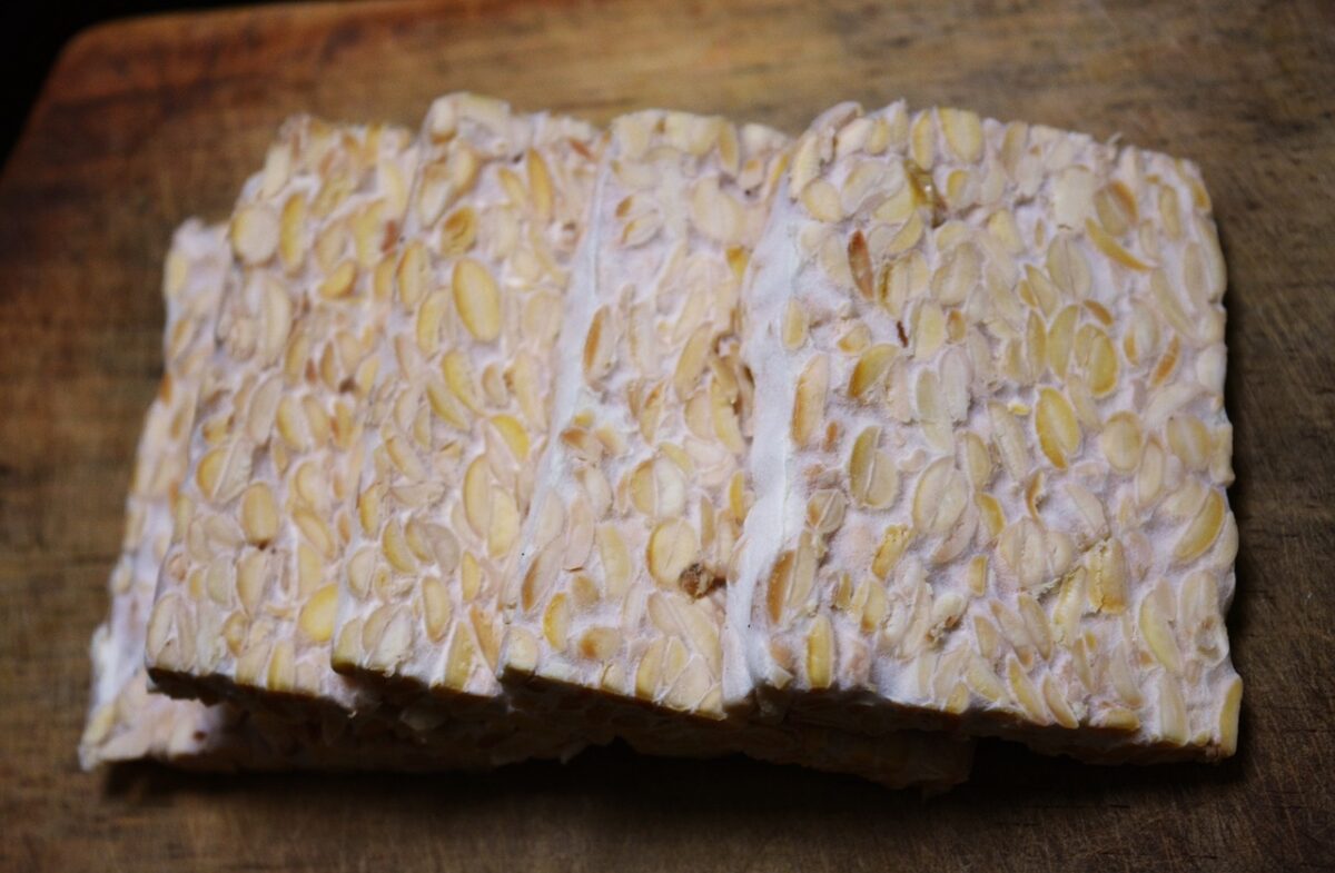 Il tempeh è noto anche come carne di soia-proiezionidiborsa.it