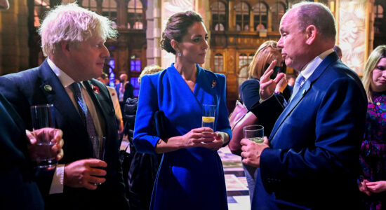 Kate Middleton con Boris Johnson e Ranieri di Monaco