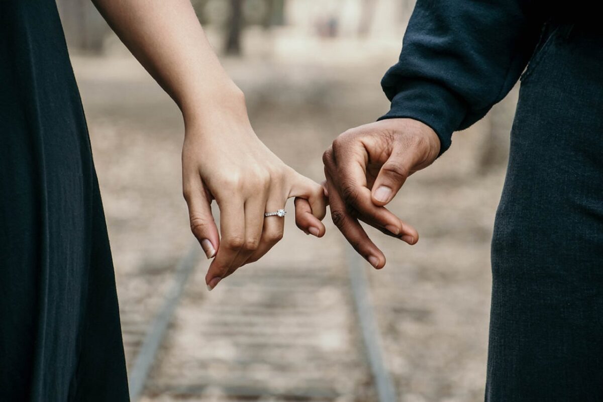 La protagonista della canzone chiede a Babbo Natale di incontrare l’amore della sua vita-proiezionidiborsa.it