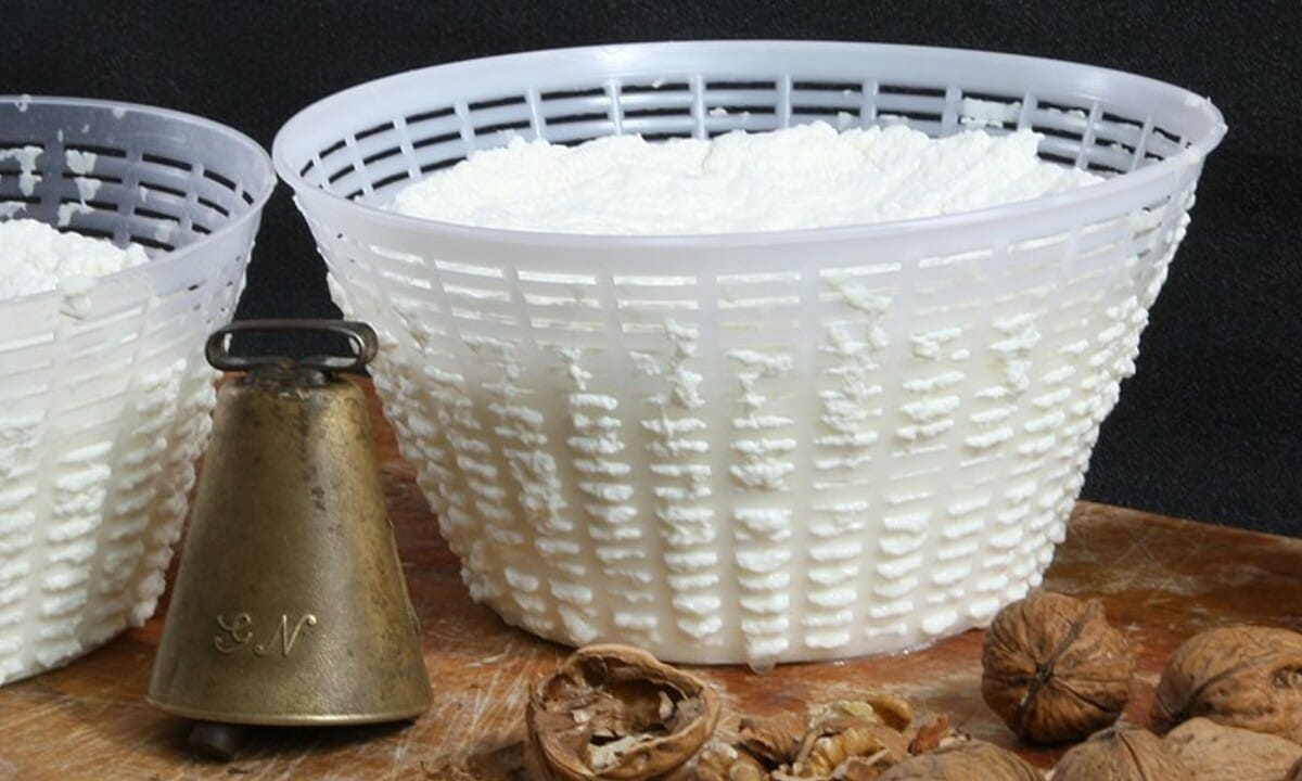 La ricotta è uno degli ingredienti dei cannelloni ripieni