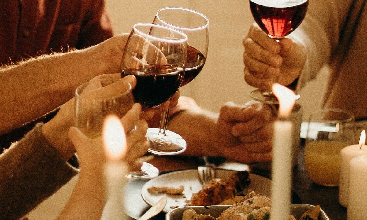 La tovaglia si sporcherà sicuramente di vino