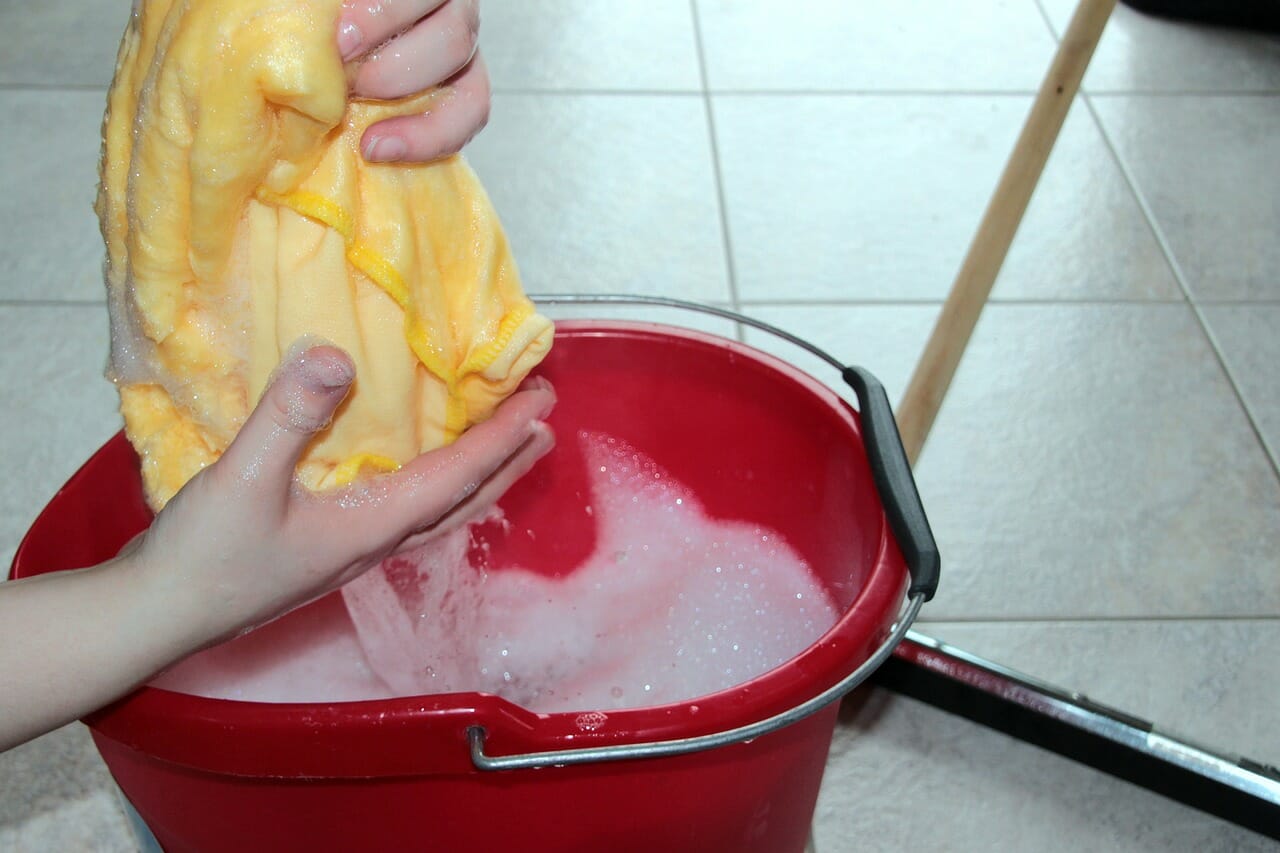 L'acqua dell'asciugatrice perfetta per lavare la casa