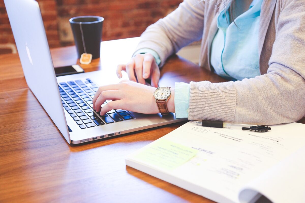 Le domande vanno inviate online-proiezionidiborsa.it