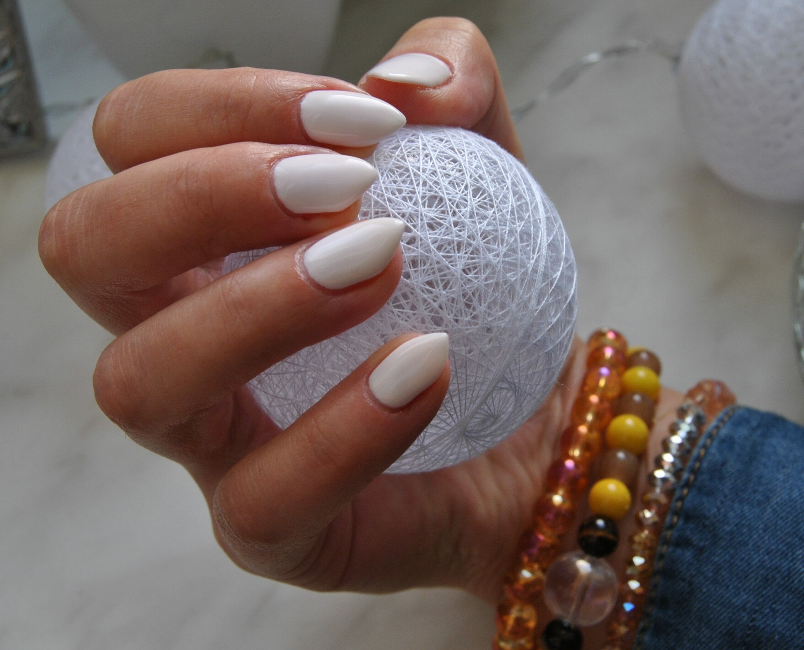 Le possibilità non mancano, e allora ecco le nail art più alla moda a Capodanno per essere le regine della festa
