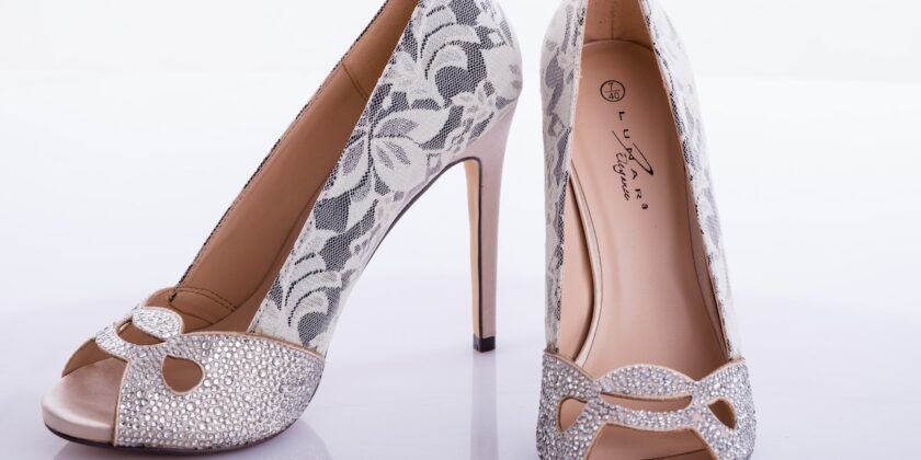 Le scarpe più chic per brindare alle feste
