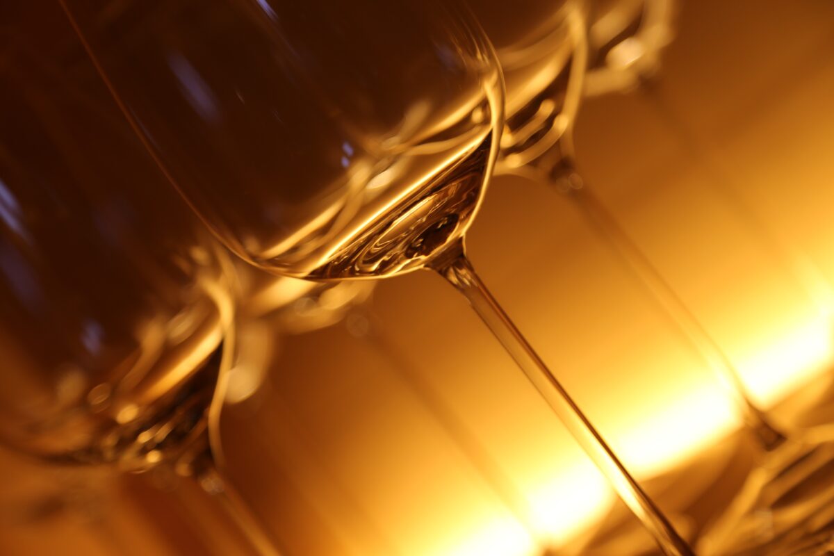 Lo spumante si fa a partire da uve della Franciacorta, nelle Marche o nell’Oltrepò Pavese
