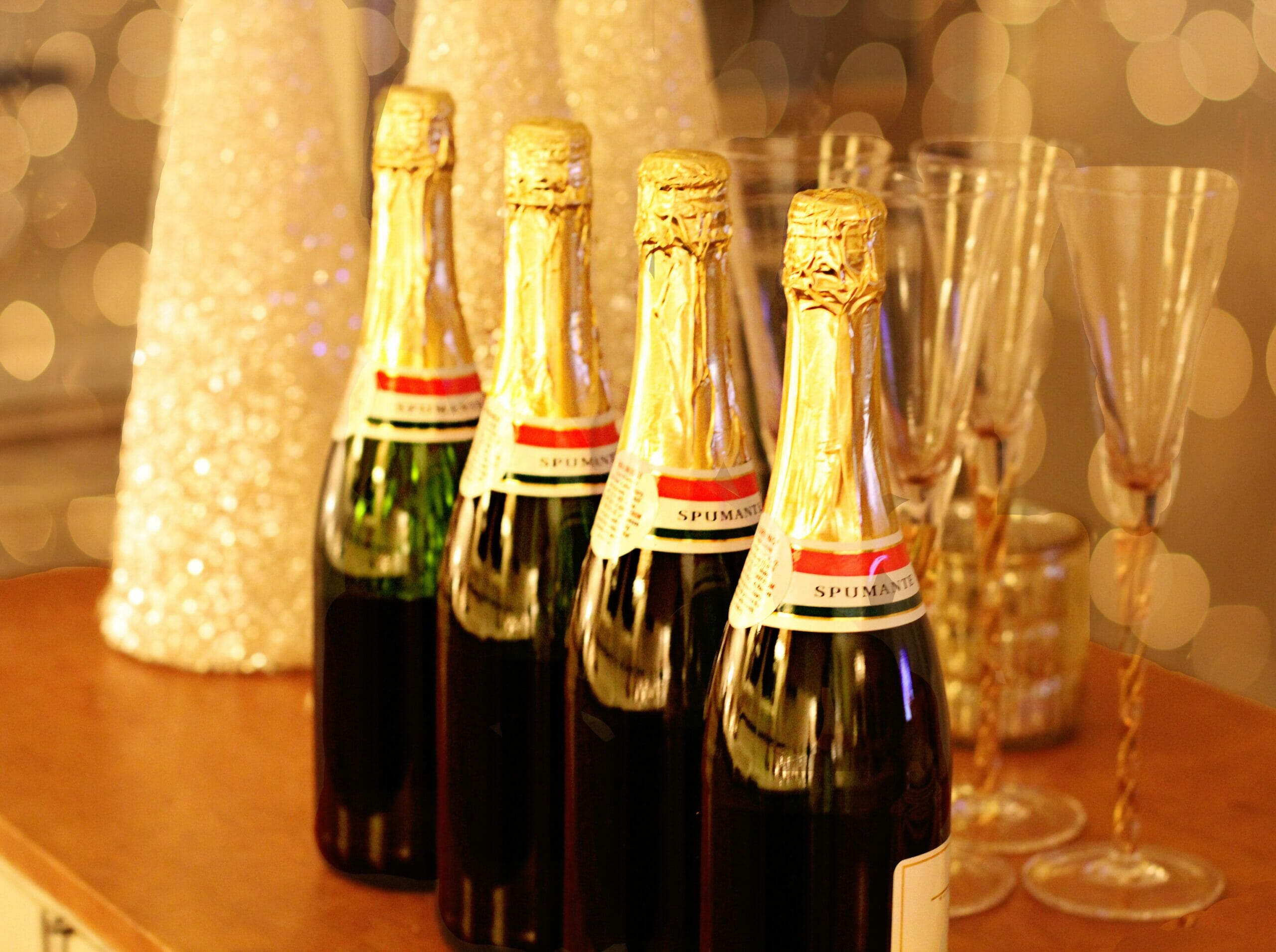Natale, capodanno ed Epifania sono un’infilata di pranzi e cene fuori dal comune. Per non parlare poi dei vari brindisi, magari degli aperitivi di auguri con gli amici o i colleghi.
