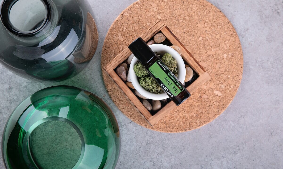 Olio essenziale tea tree oil