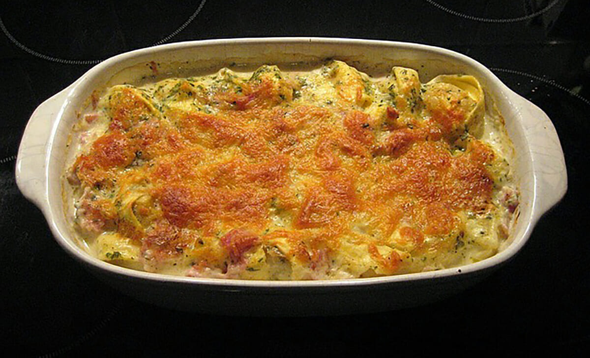 Per riciclare i tortellini in maniera intelligente facciamoli gratinati