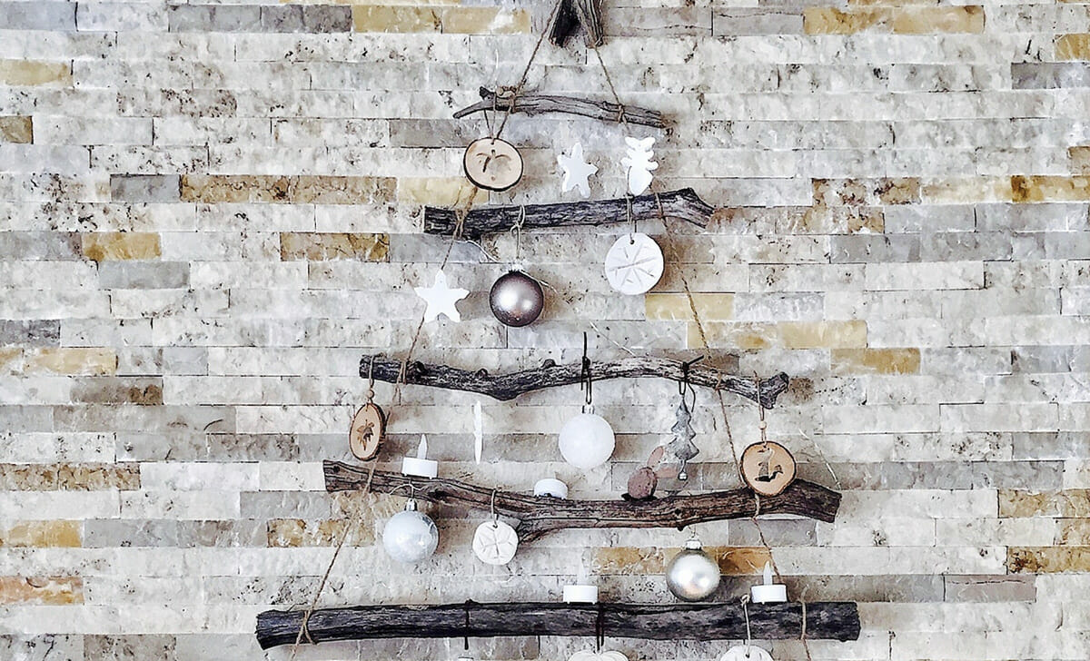 Possiamo creare un albero originale con legnetti di diverse misure