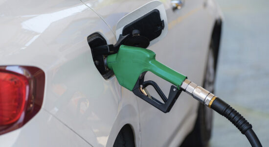 Quanto aumenteranno assicurazione, benzina e diesel