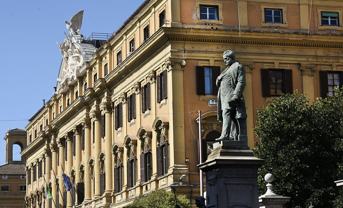 Queste obbligazioni sono emesse (e garantite) dallo Stato tramite il Dipartimento del Tesoro del MEF