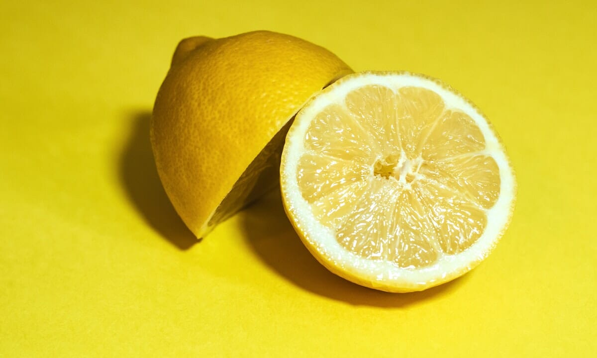 Sarebbe avere dei mezzi limoni