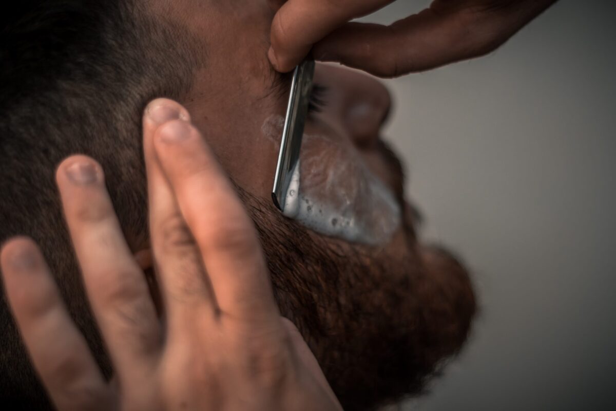 Senza le giuste cure o trascurandola la barba rischia di diventare ispida come un rovo