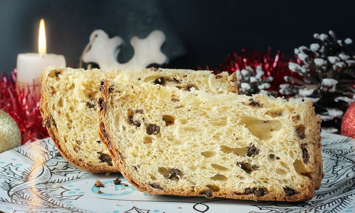 Servire il panettone già a fette