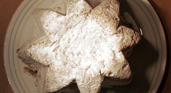 Straordinario il pandoro senza burro e lattosio