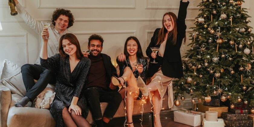 Scordiamoci il solito vestito rosso e stupiamo tutti al pranzo di Natale