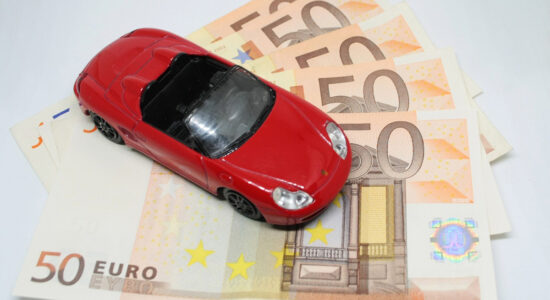 Sulle assicurazioni RCA aumenti pesanti per gli automobilisti