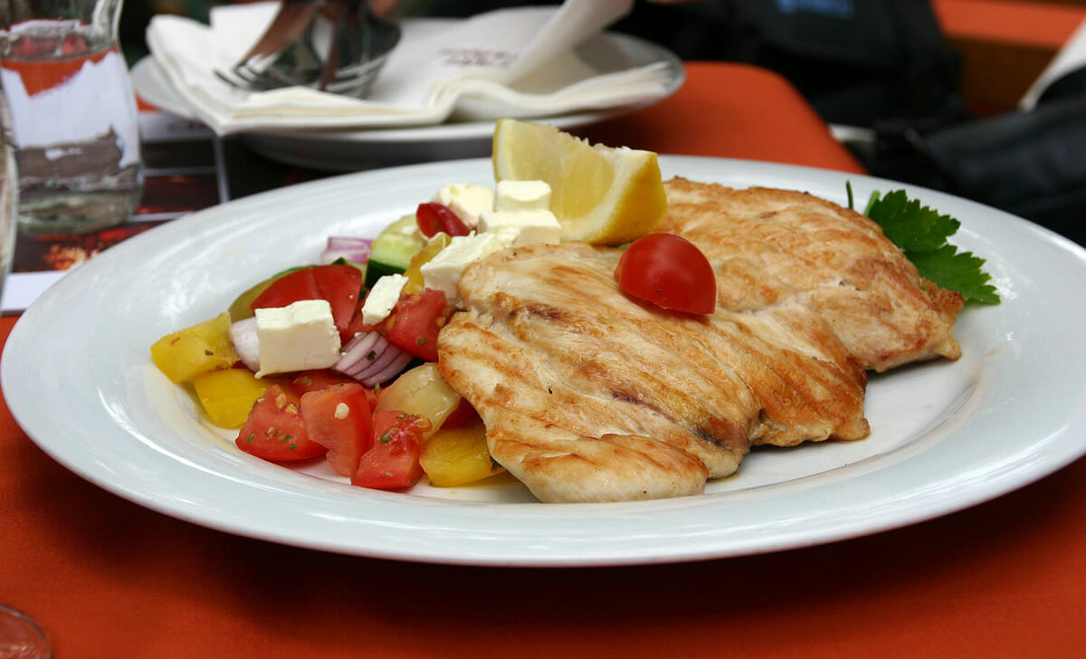 Un ottimo abbinamento è quello col petto di pollo o di tacchino