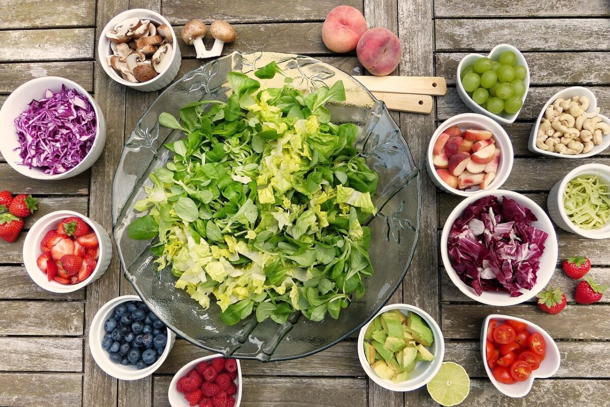 Una corretta alimentazione è altrettanto importante per tenere a bada la glicemia-proiezionidiborsa.it
