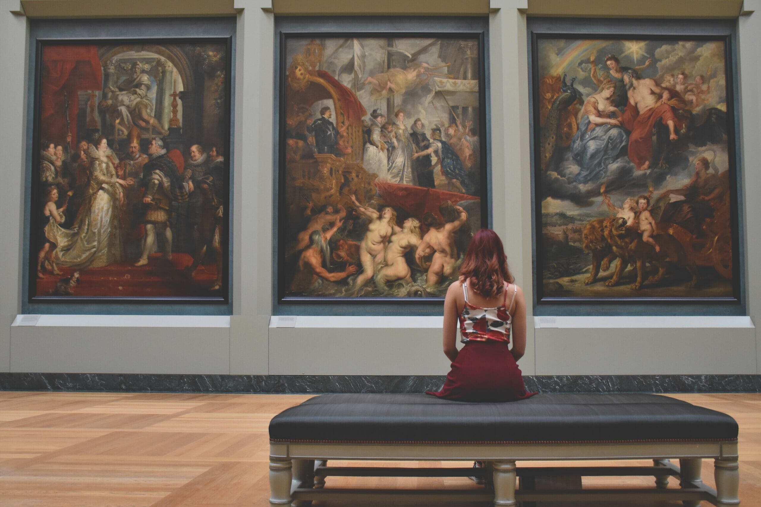 Un’altra opzione, sempre legata al mondo delle arti, potrebbe essere quella di andare a vedere qualche mostra