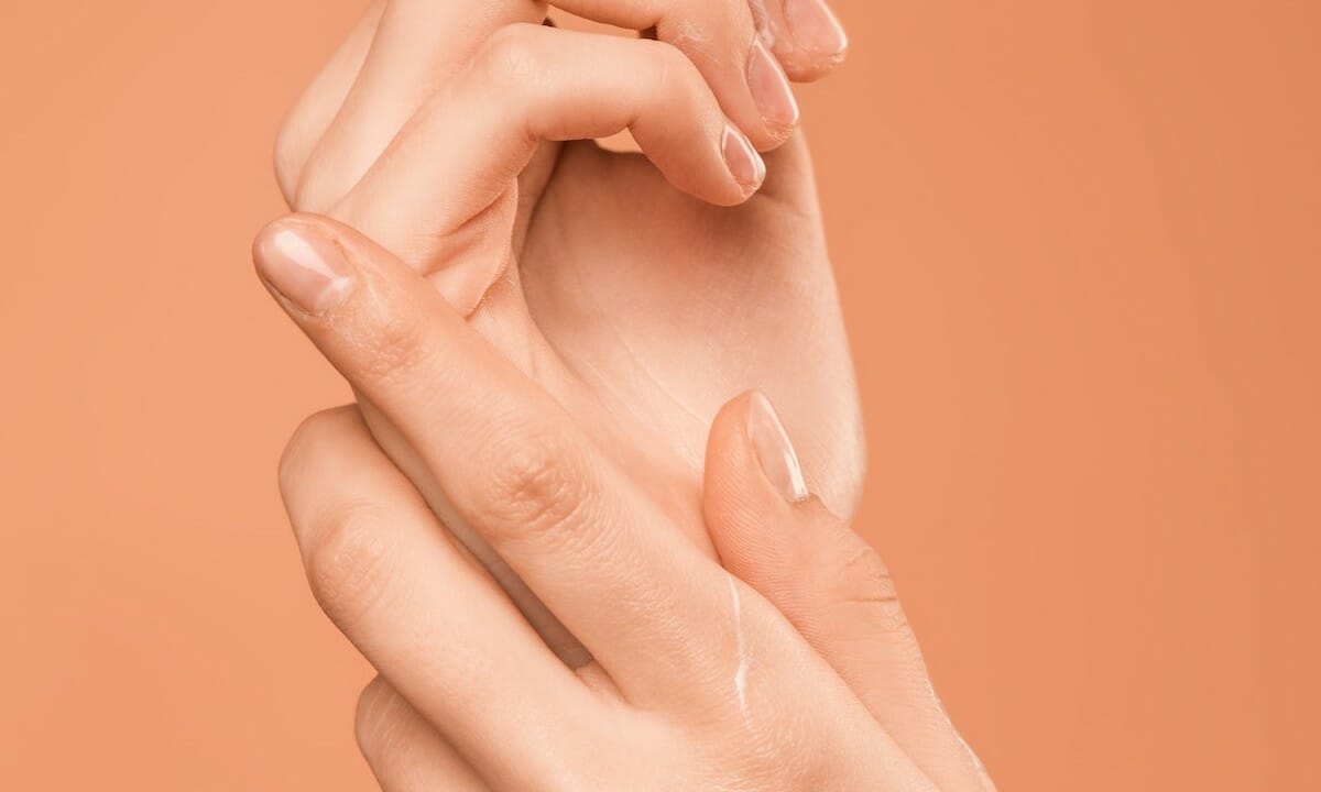 Utilizzare l'olio di oliva, germe di grano o di mandorle per le mani
