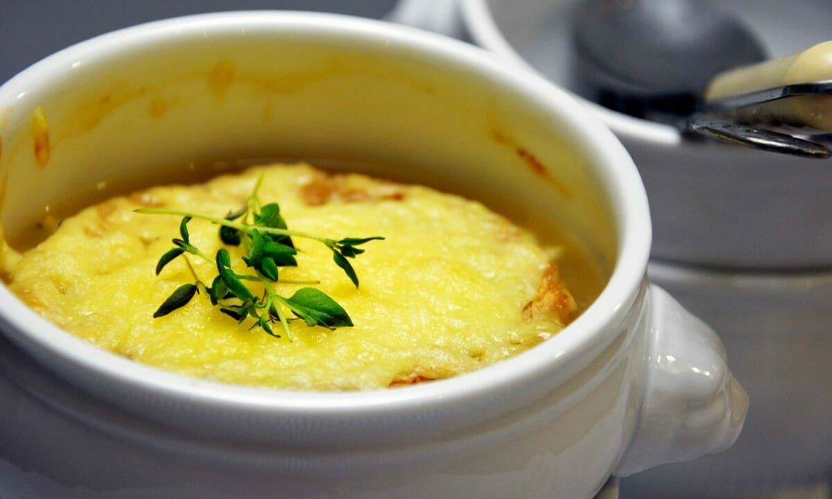 Zuppa di cipolle e patate