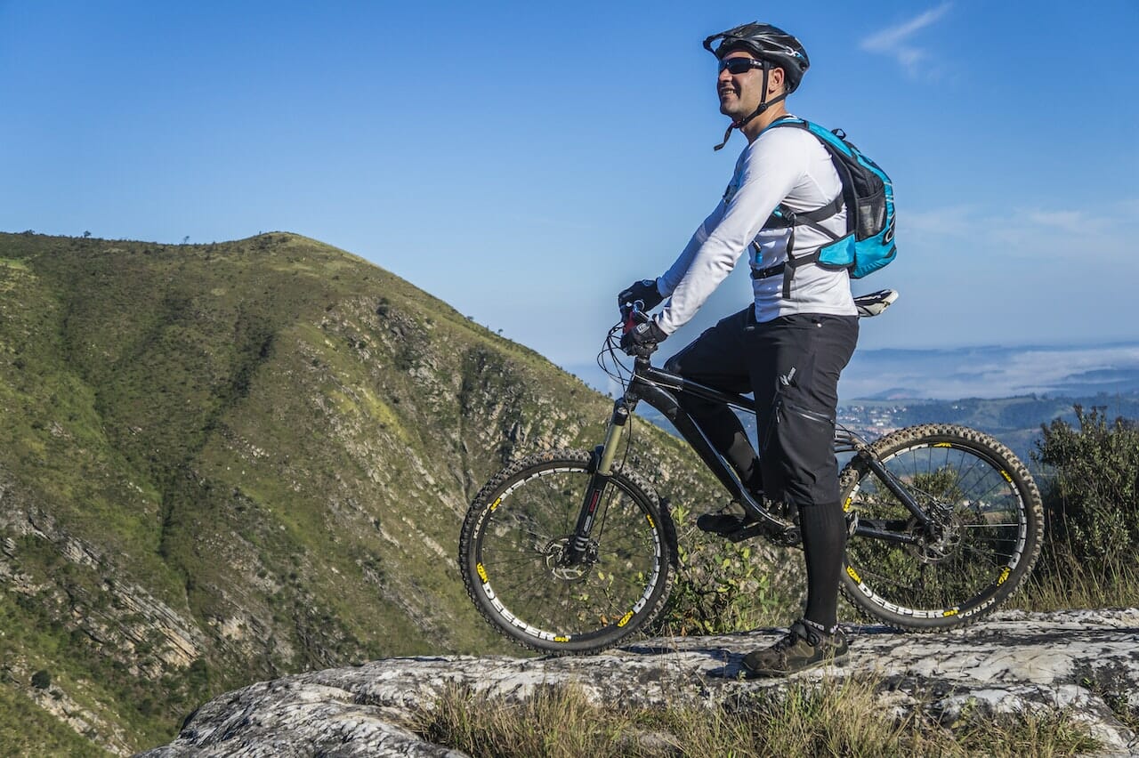 andare in bicicletta