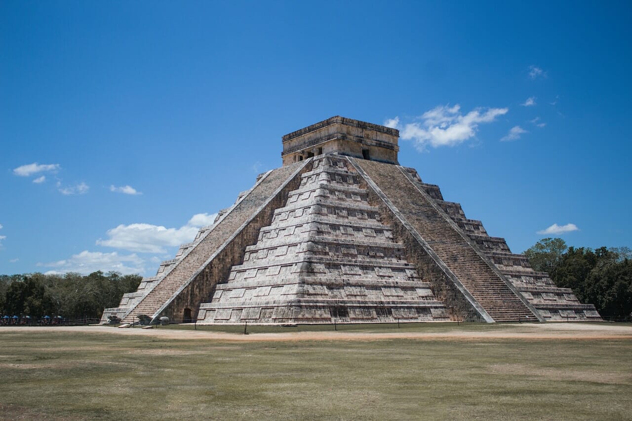 ci affideremo all’oroscopo Maya
