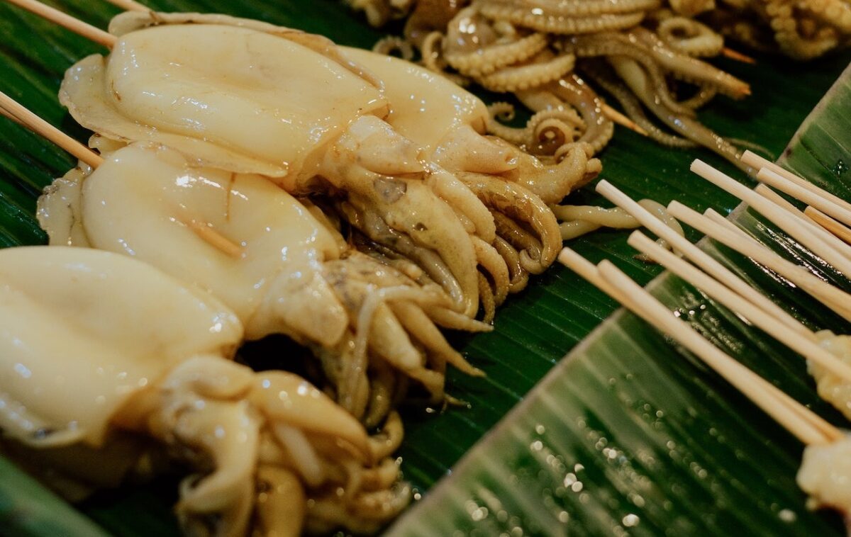 Con i calamari realizziamo dei gustosi spiedini