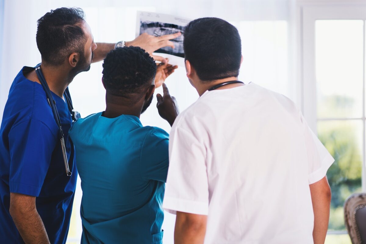 L'azienda pugliese ricerca dirigenti medici
