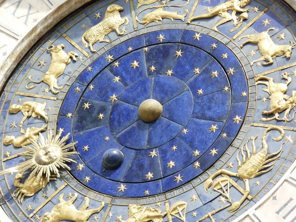 L'oroscopo è sempre questione di equilibri