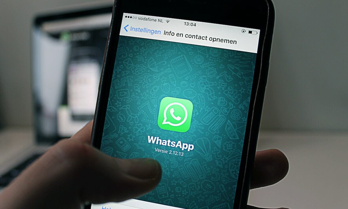 le due truffe WhatsApp legate alle festività
