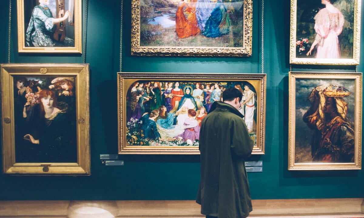 l'uomo del Sagittario ama l'arte e ha molto carisma
