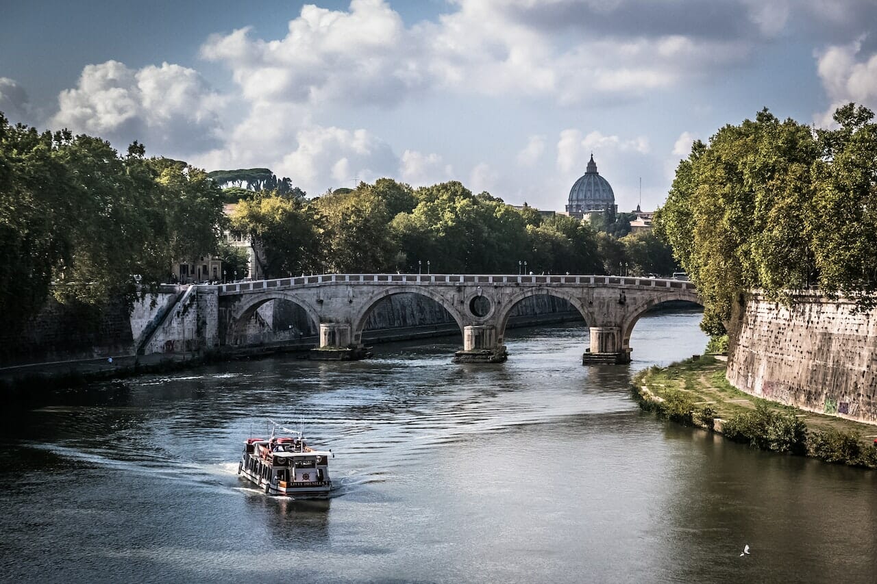 passando per tradizioni e scorci magnifici