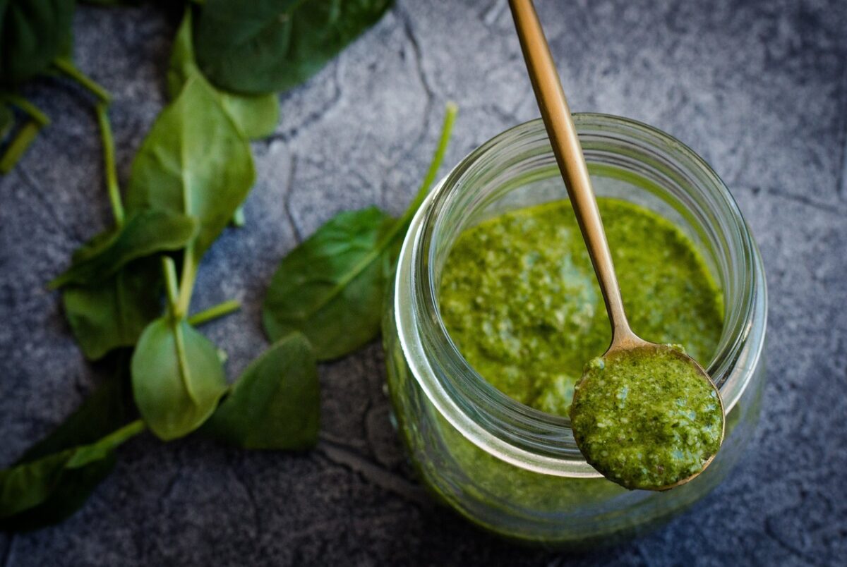 prevede l’utilizzo di pesto alla genovese