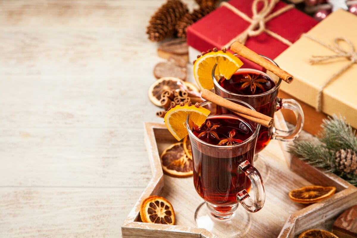 Scaldiamoci con il vin brulé
