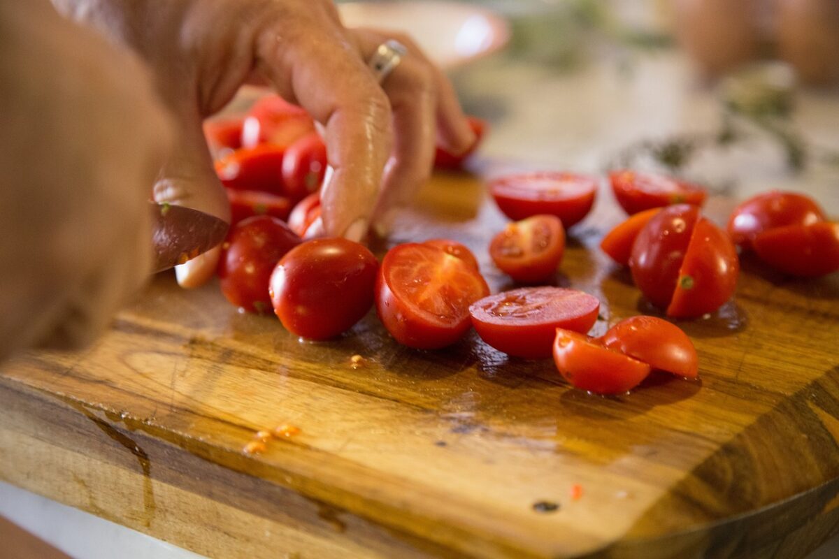 tritare i pomodori