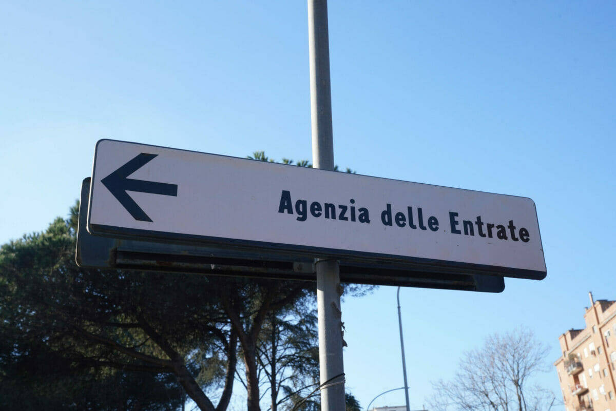 una comunicazione all'Agenzia delle Entrate