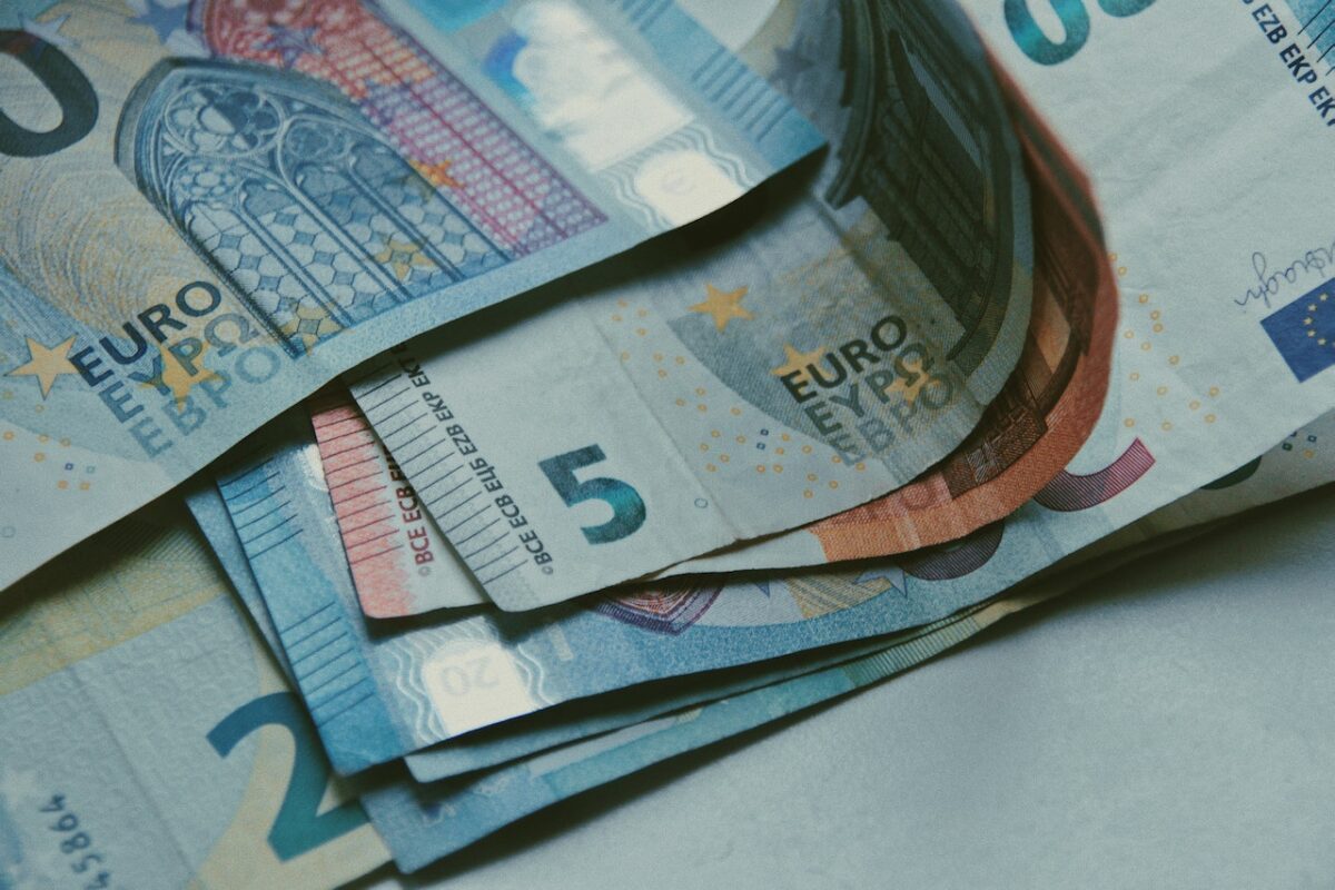 Utilizzo dei propri soldi in contanti