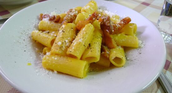 3 ristoranti a Roma dove mangiarne una carbonara-proiezionidiborsa.it