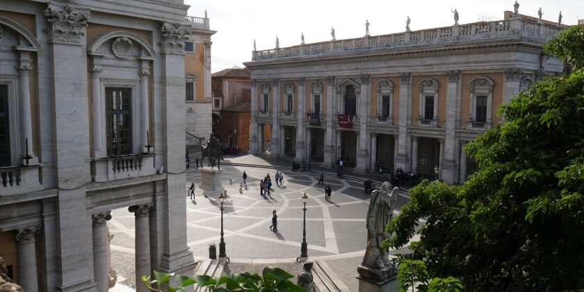 77 posti a tempo indeterminato