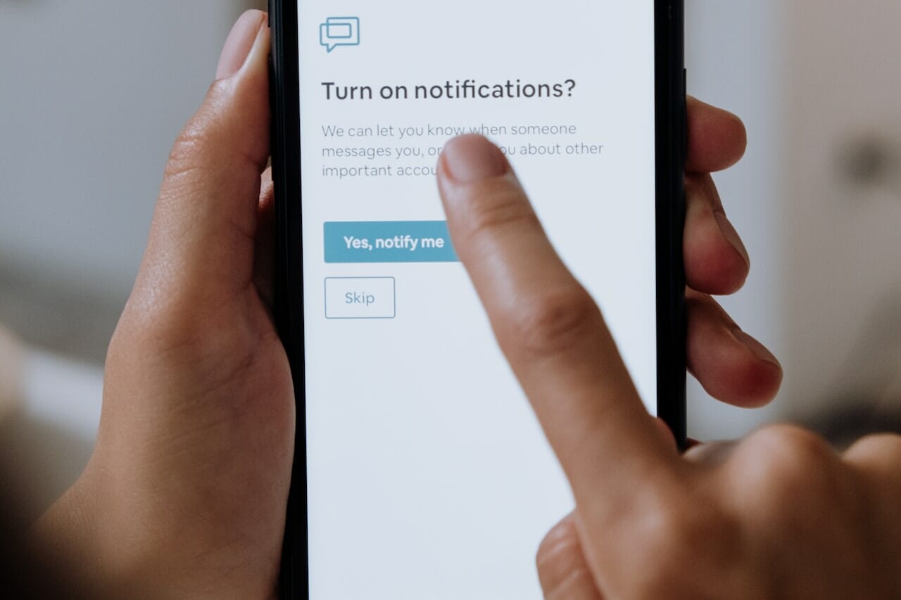 Accederai alle notifiche e bloccherai chi vuoi senza aprire la chat