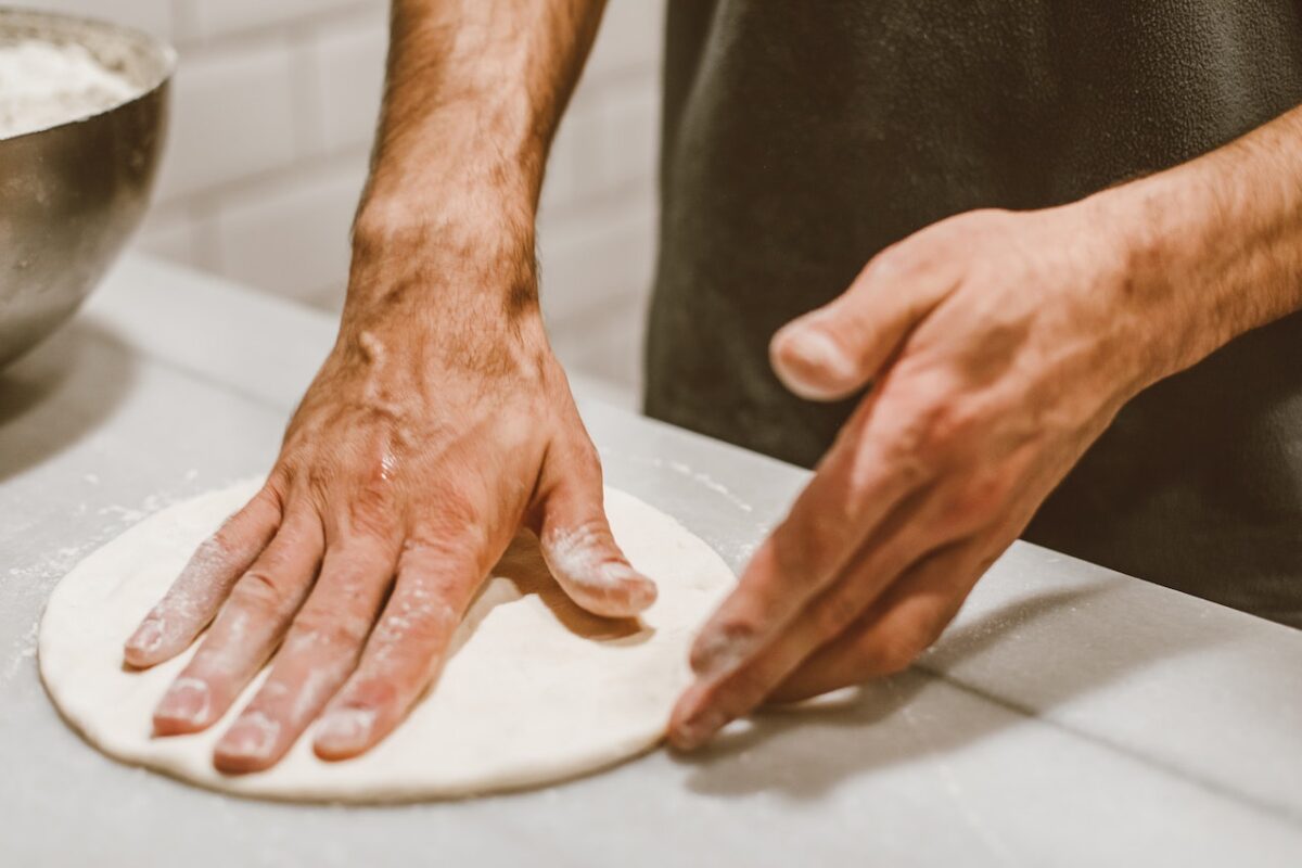 Anche la birra potrebbe fare al caso nostro per un impasto della pizza-proiezionidiborsa.it