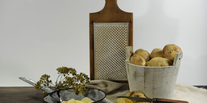 Basta faticare per pulire la grattugia dal formaggio