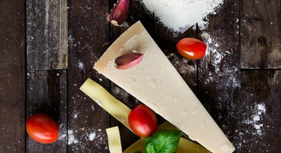 Bastano tre ingredienti e pochi € per cucinare