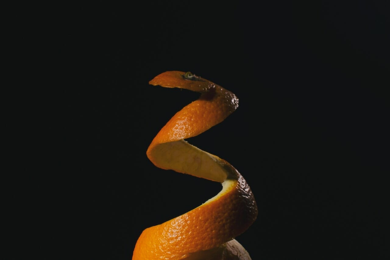 Bucce di arancia per profumare la scarpiera