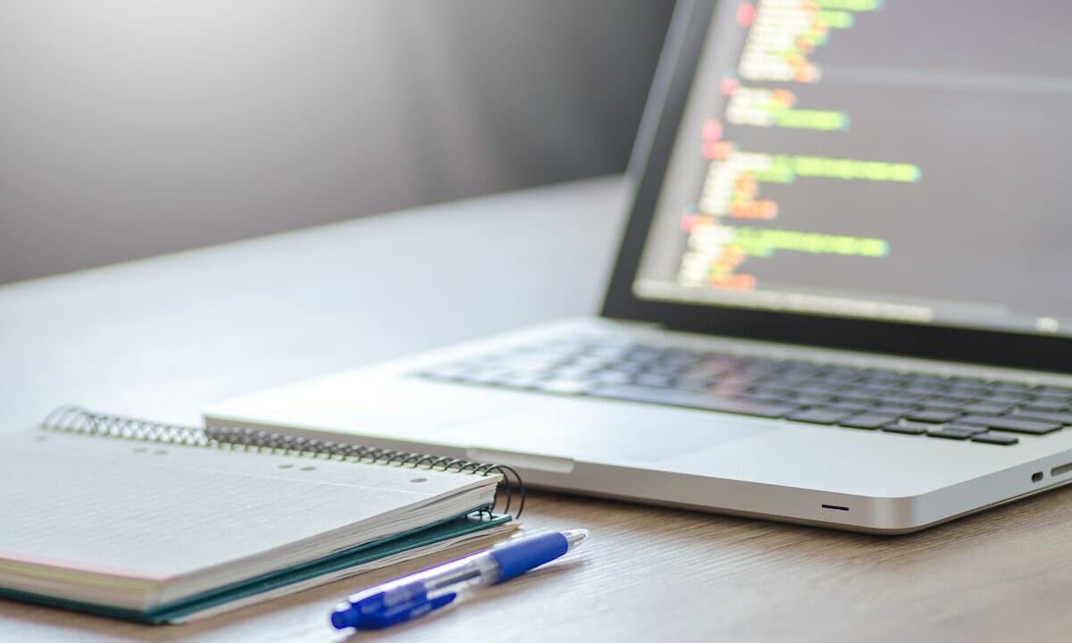 ChatGPT può aiutare le aziende con immagini, testi, marketing e a creare relazioni