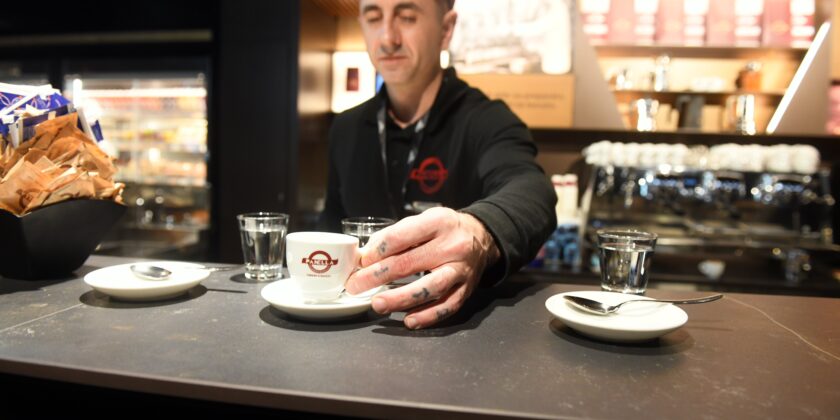 Come riconoscere al bar il caffè di qualità