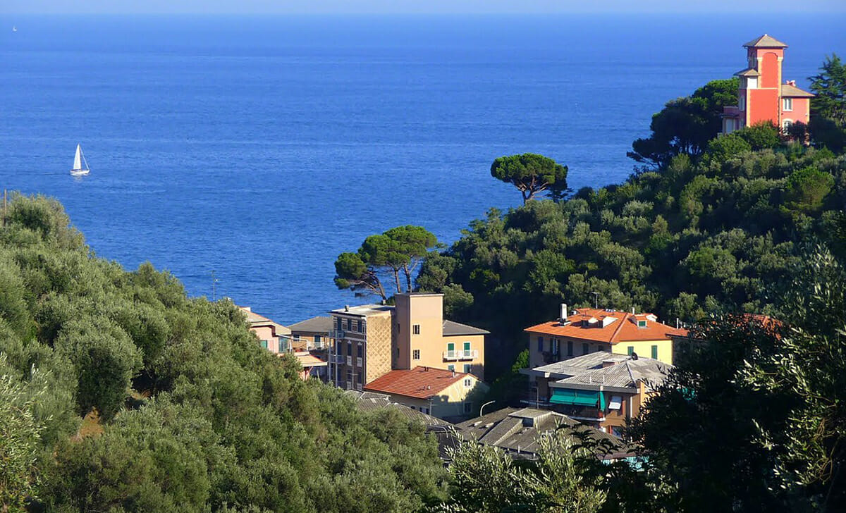 Con la funicolare Bottini possiamo raggiungere gratuitamente un altipiano con una splendida vista